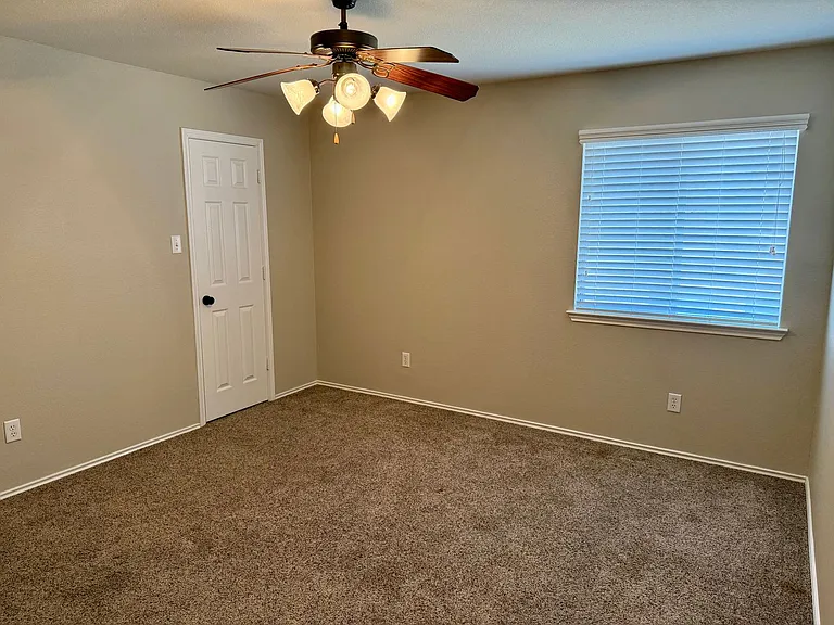 5704 Drystone Ln — Photo 16