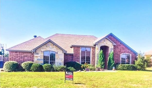 1st image of 3009 Saunter Ln
