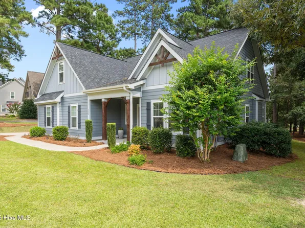 300 Legacy Lakes Way, Aberdeen, NC 28315