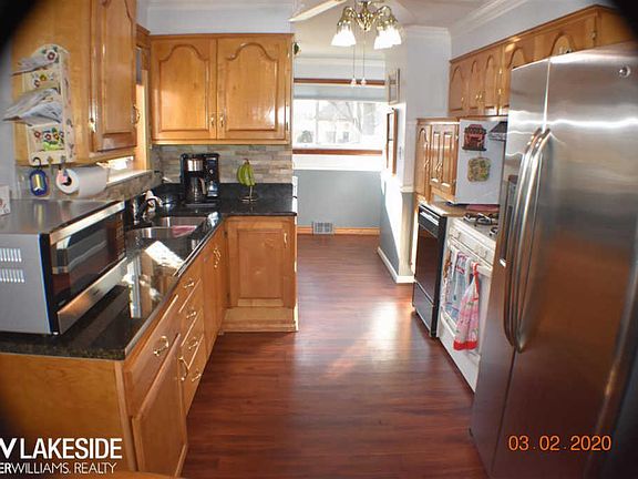 2nd image of 30742 Blossom St