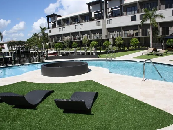 532 SE 1st Cir, Pompano Beach, FL 33060