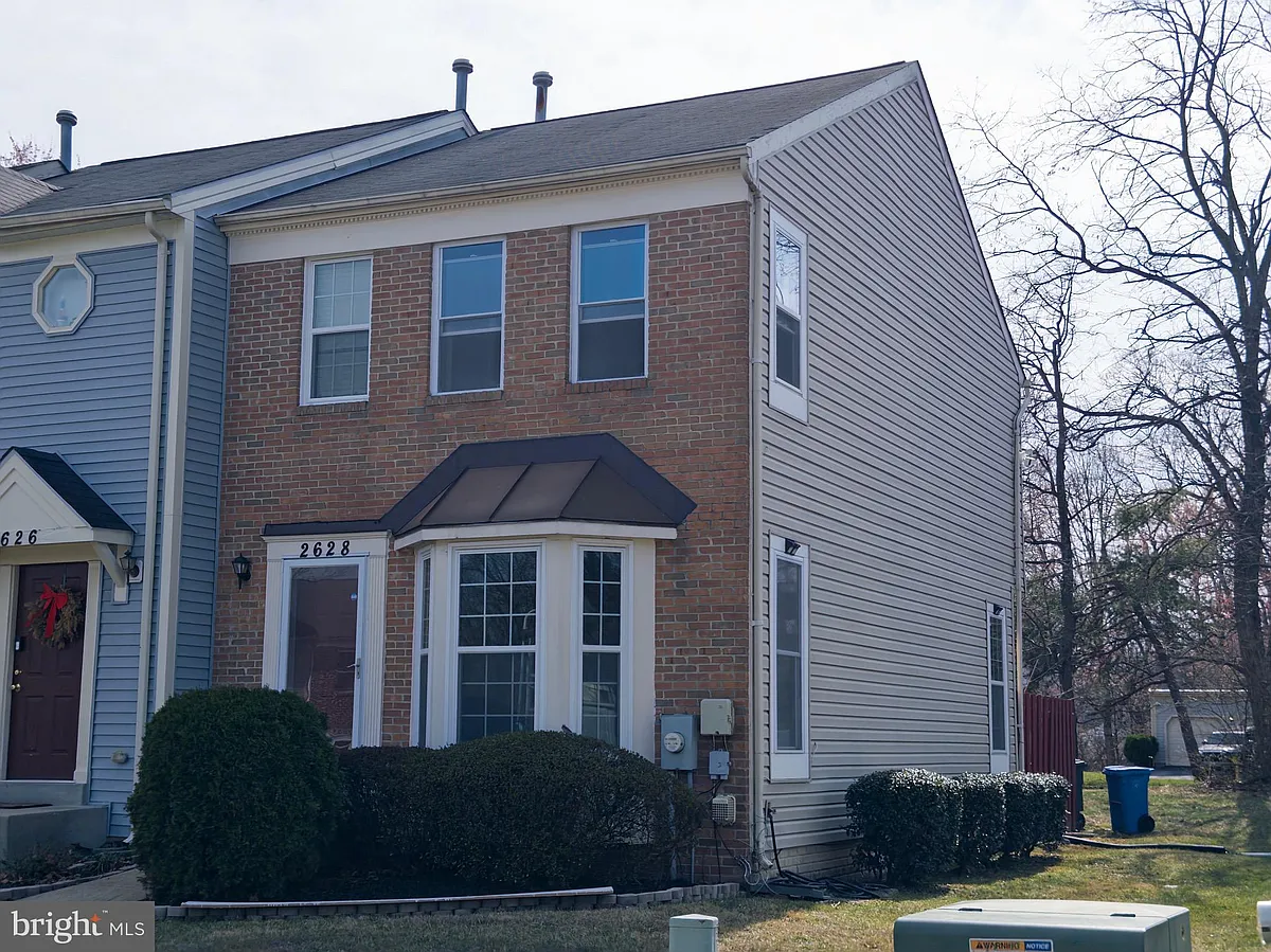 Building Photo - 2628 Deer Ridge Dr