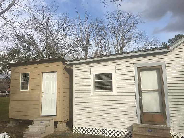 608 W Cedar St — Photo 21