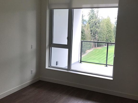 5th image of 595 Austin Ave #1001