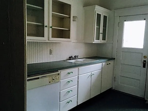 519 W 5th Ave #D — Photo 5