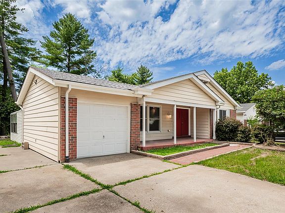 2nd image of 3295 Brookshire Dr