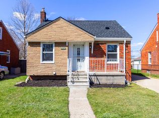 16071 Forest Ave, Eastpointe, MI 48021