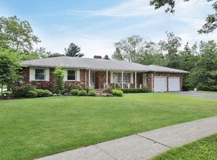 10 Canterbury Rd, East Brunswick, NJ 08816