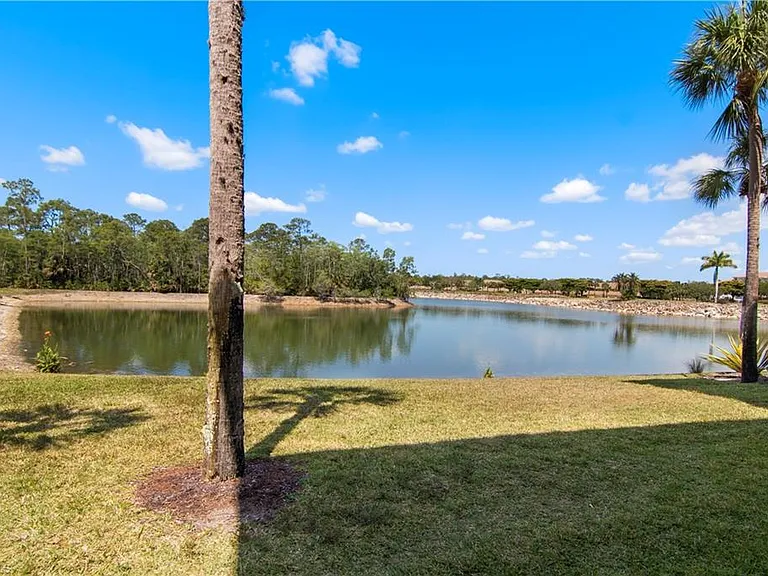 7515 Stoneybrook Dr #811 — Photo 25