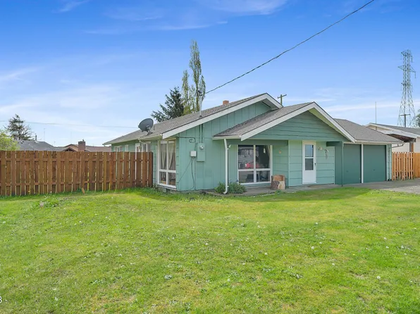 5505 3rd St, Tillamook, OR 97141