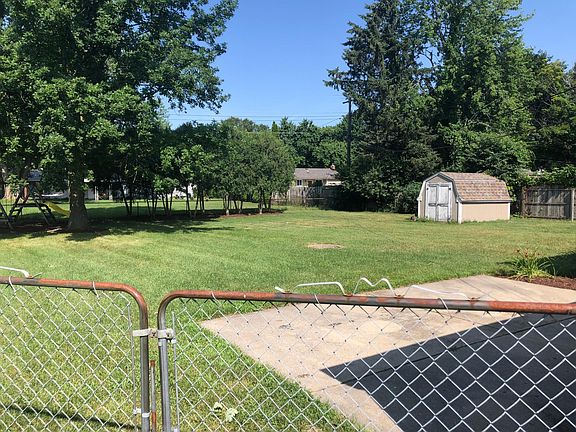 2nd image of 2812 Red Arrow Dr