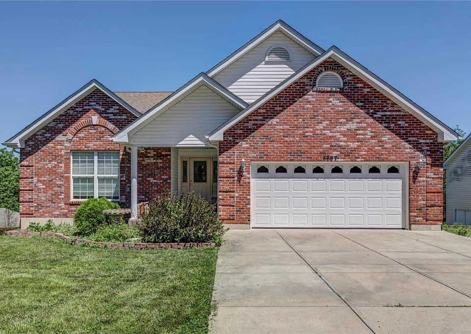 1st image of 5697 Jeanmarie Dr