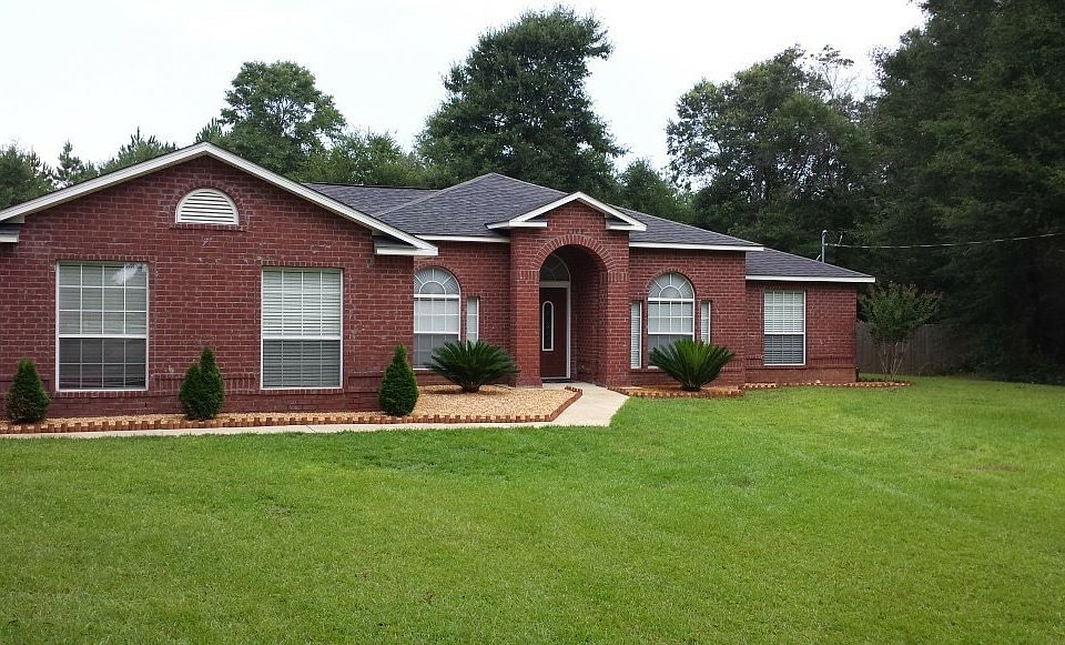 Front of home from driveway