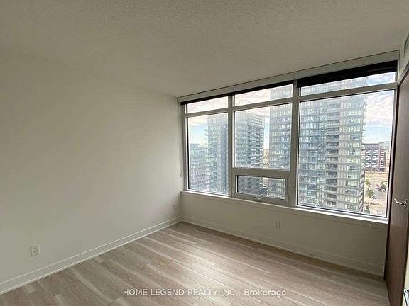 4th image of 17 Bathurst St #710