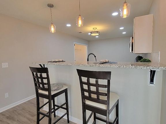 2nd image of 120 Whitestone Dr NE