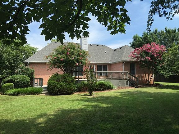 2nd image of 1907 Hixon Ct