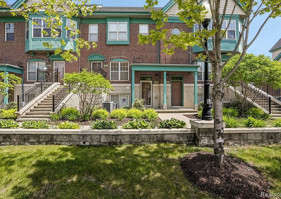 1st image of 2644 Woodward Ave