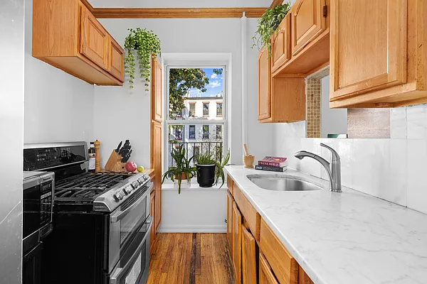 Sold by Compass | media 10