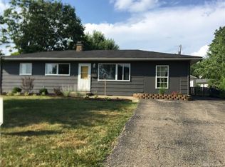 945 Carole St, Miamisburg, OH 45342