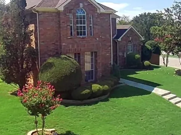 1422 Primrose Ln, Lewisville, TX 75077