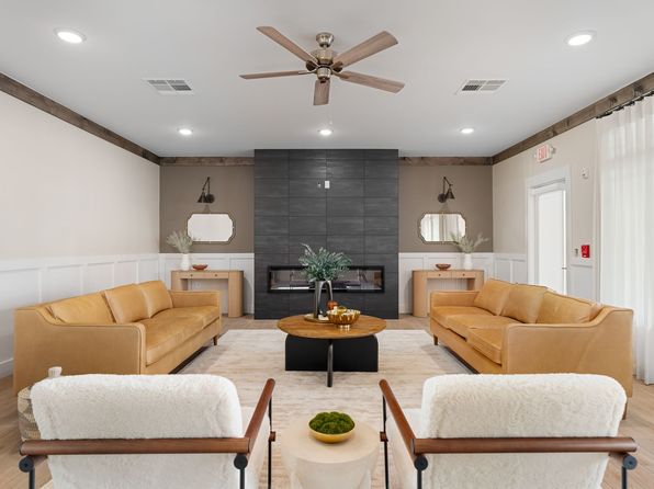 1800 Frontier Rd #5ebdbb2b0