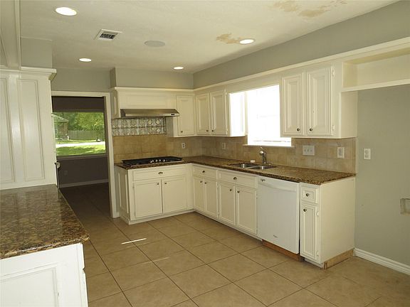 5th image of 18703 Shay Ln