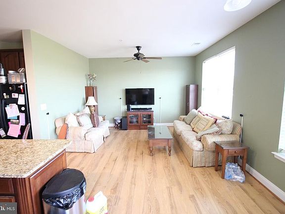 4th image of 4805 Mantlewood Way Unit 302