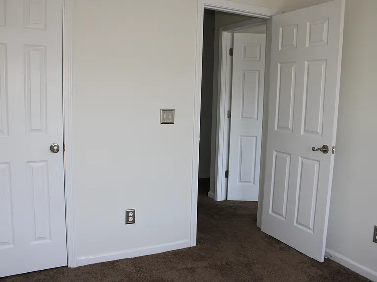 2802 Gross Ave — Photo 17