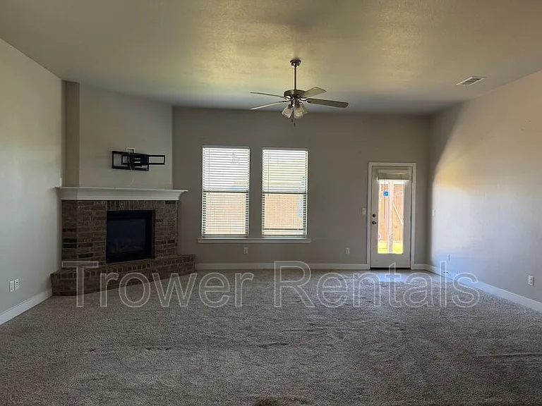 1205 Masquerade Blvd — Photo 11