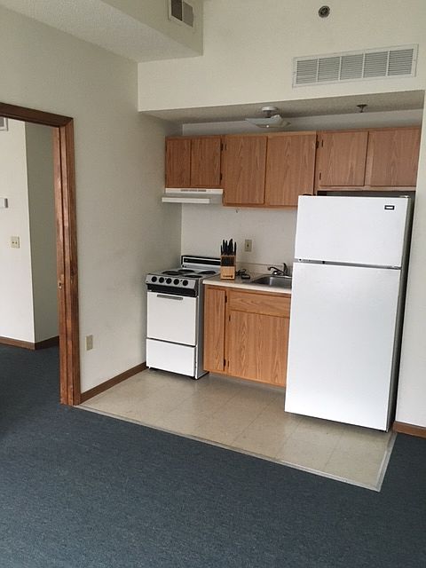 1st image of 121 W Poplar St APT 604