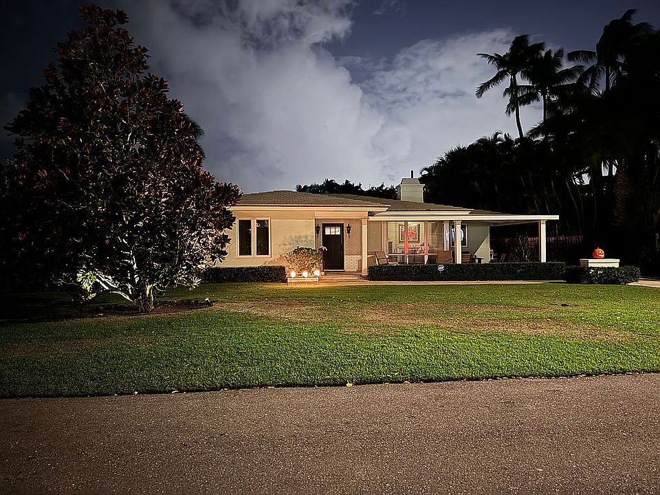 1st image of 812 NE 1st Ct