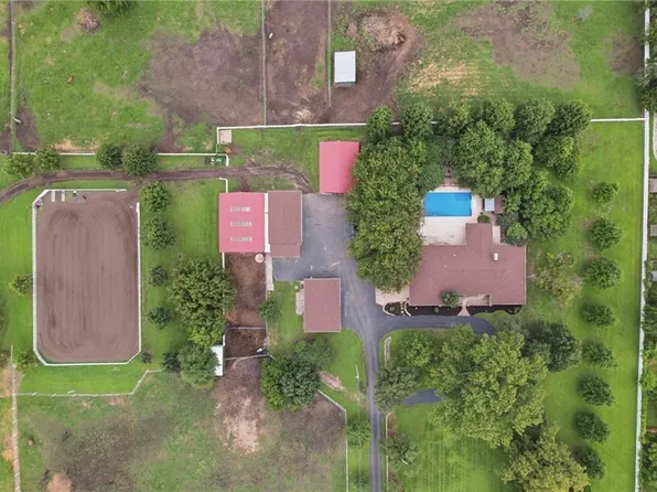 12444 Leavenworth Rd, Kansas City, KS 66109