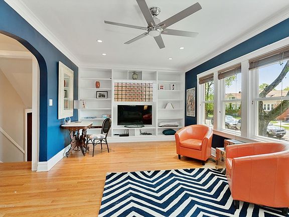 3rd image of 5342 W Pensacola Ave