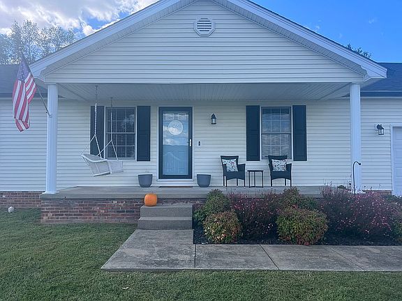 2nd image of 205 Northridge Cir