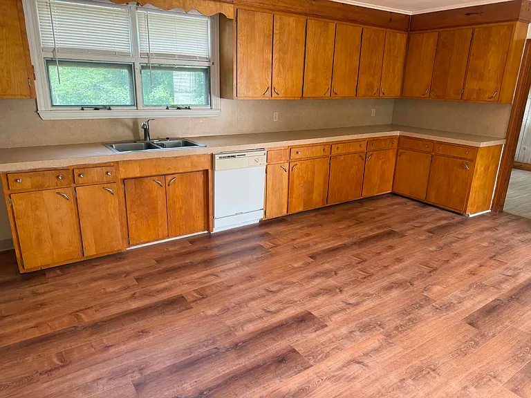 68 High St #1B — Photo 4