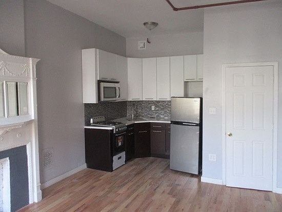 2nd image of 1367 Dean St APT 0301