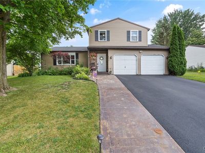 8377 Zenith Dr, Baldwinsville, NY, 13027