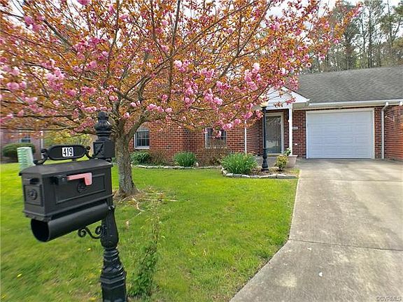 2nd image of 419 Cobblestone Dr