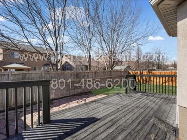 3818 E Rose Hearty Ln — Photo 22