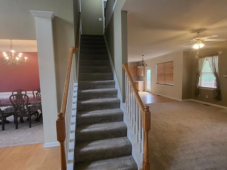 4810 Edinburgh Dr — Photo 4
