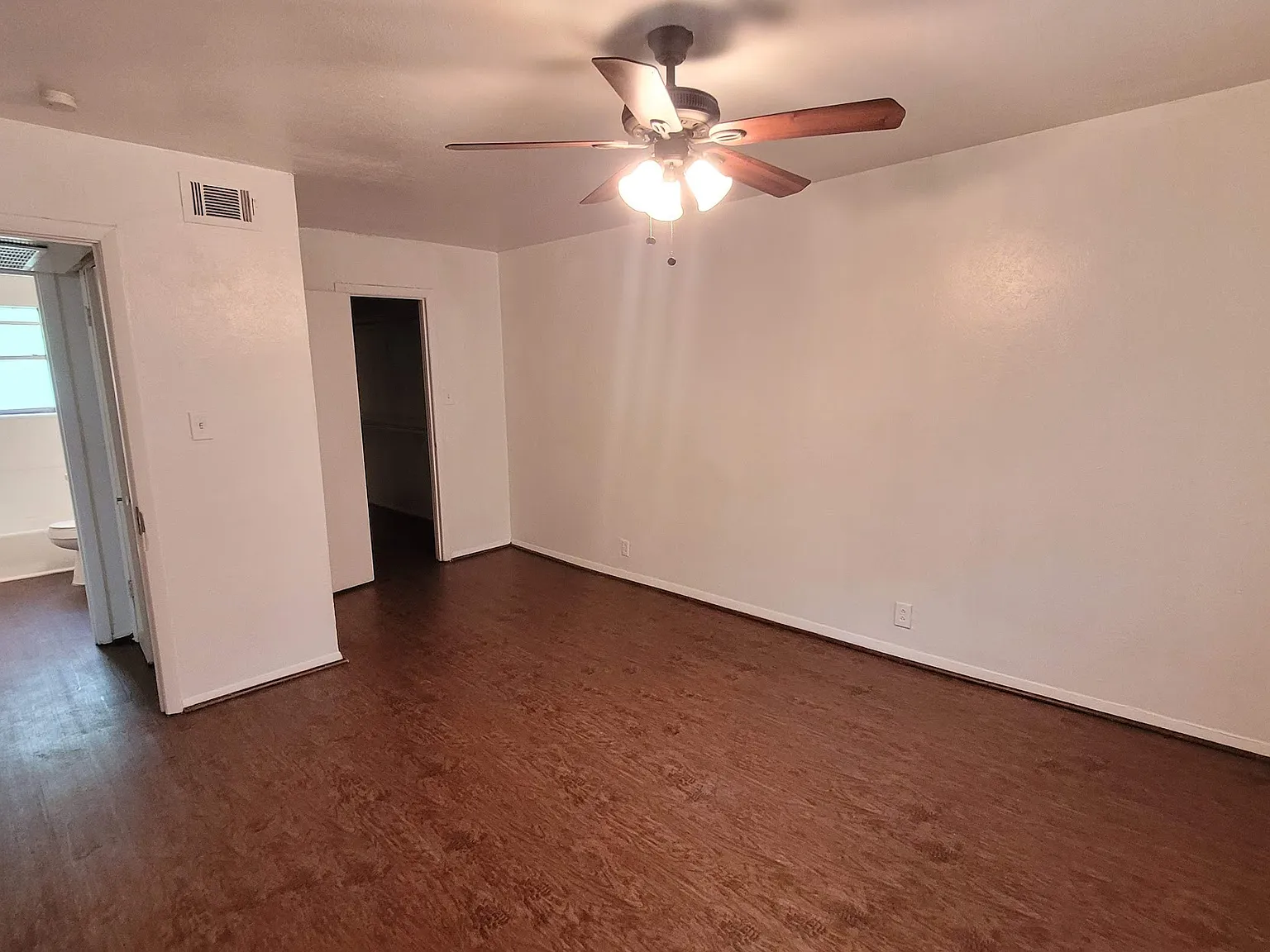 1 bed, 770 sqft, $1,095 — Photo 3