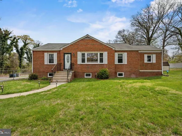 5304 Dogwood Dr, Temple Hills, MD 20748
