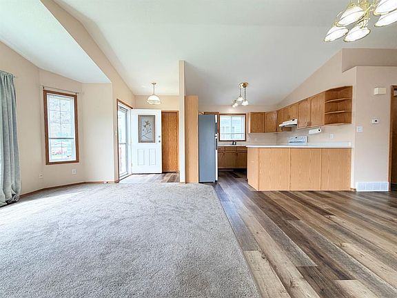 3rd image of 9622 S 123rd Ave