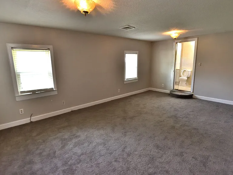 626 Woodland Ave — Photo 6