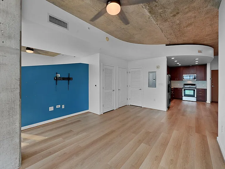 5925 Almeda Rd #10909 — Photo 3