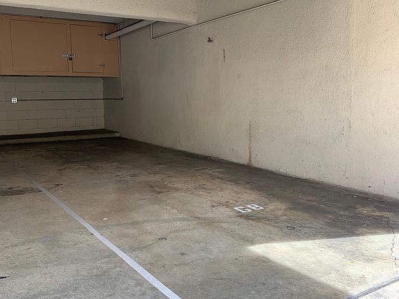 3rd image of 1755 N Berendo St APT 8