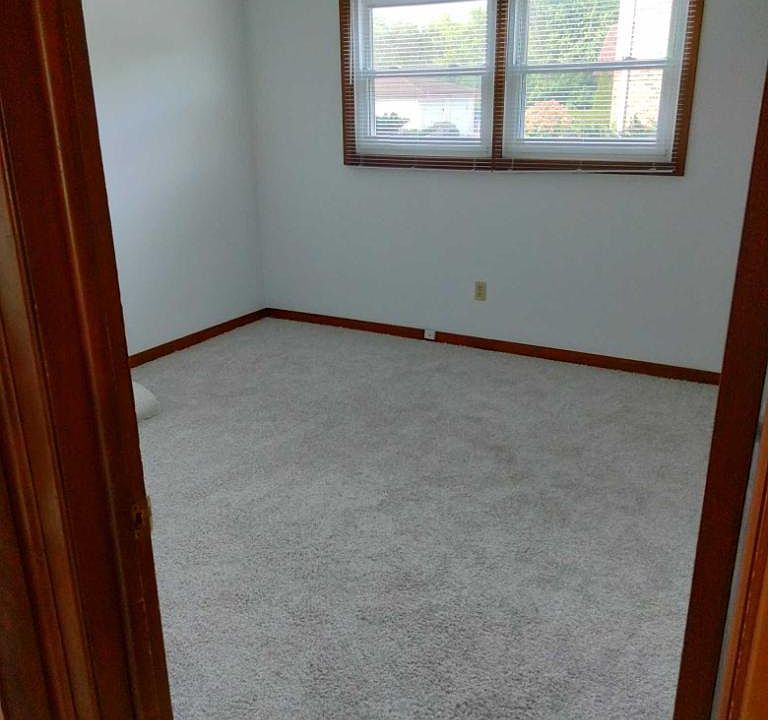 2nd image of 24213 W Hazelcrest Dr #101