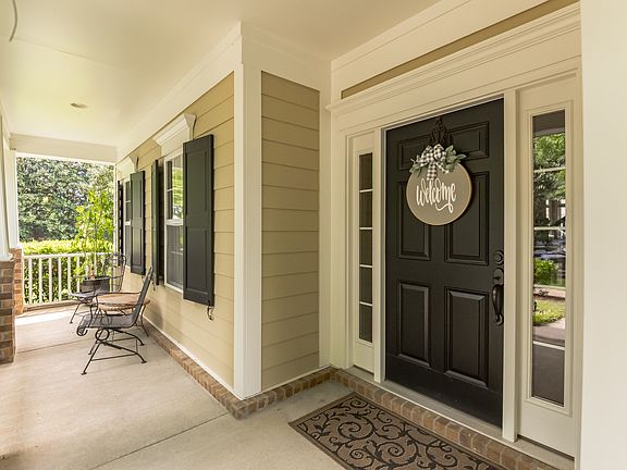 3rd image of 851 Willowsprings Blvd
