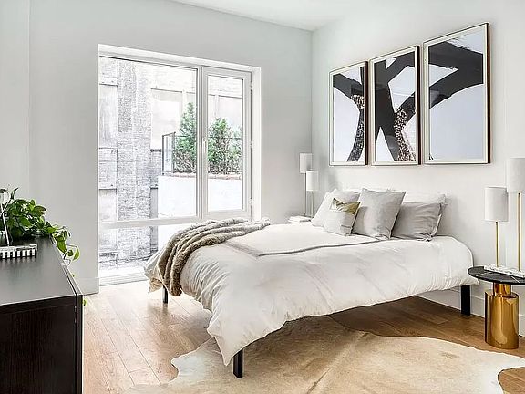 5th image of 427 E 90th St #3C