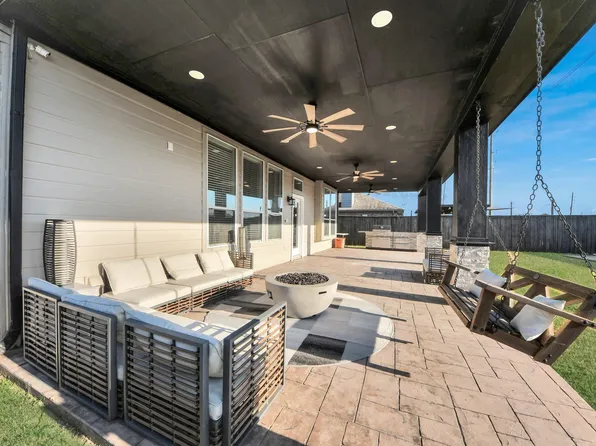 118 Schaffer St, Baytown, TX 77523